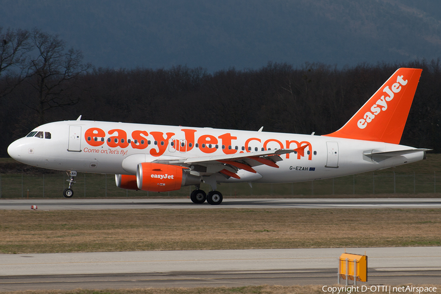 easyJet Airbus A319-111 (G-EZAH) | Photo 195165