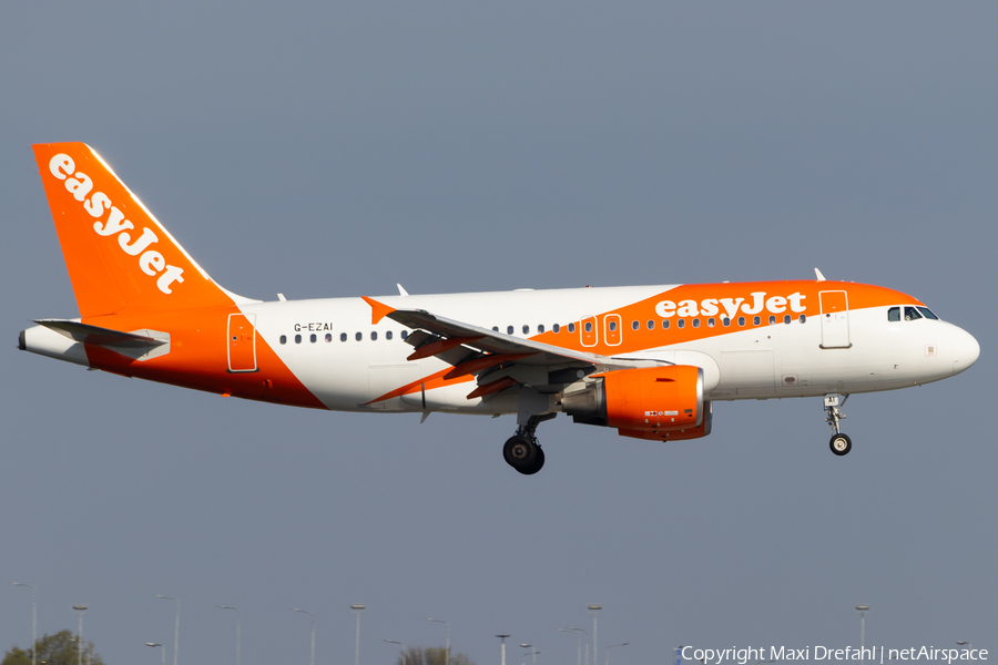 easyJet Airbus A319-111 (G-EZAI) | Photo 506436