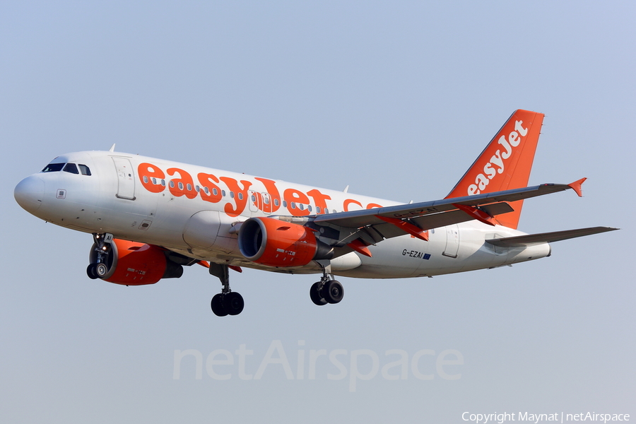 easyJet Airbus A319-111 (G-EZAI) | Photo 194308