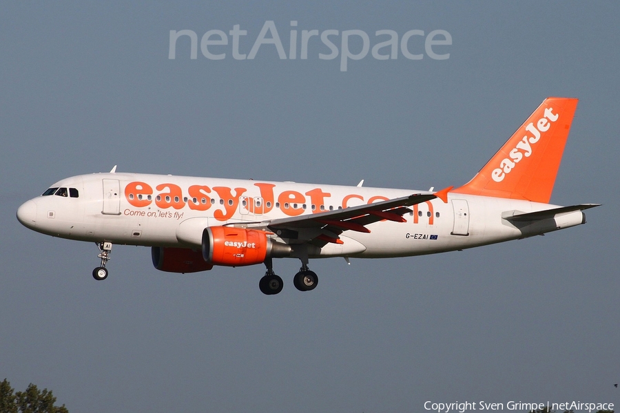 easyJet Airbus A319-111 (G-EZAI) | Photo 22351