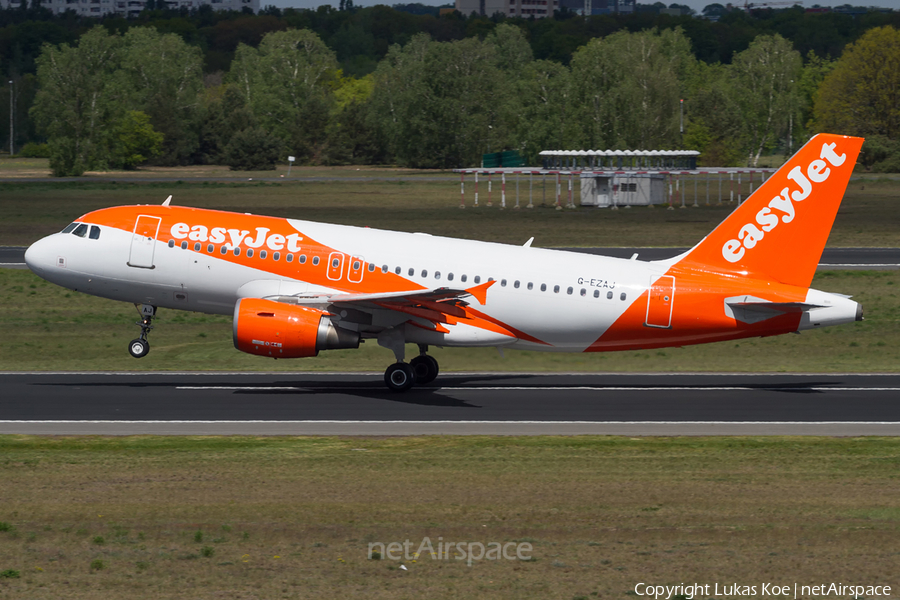 easyJet Airbus A319-111 (G-EZAJ) | Photo 317716