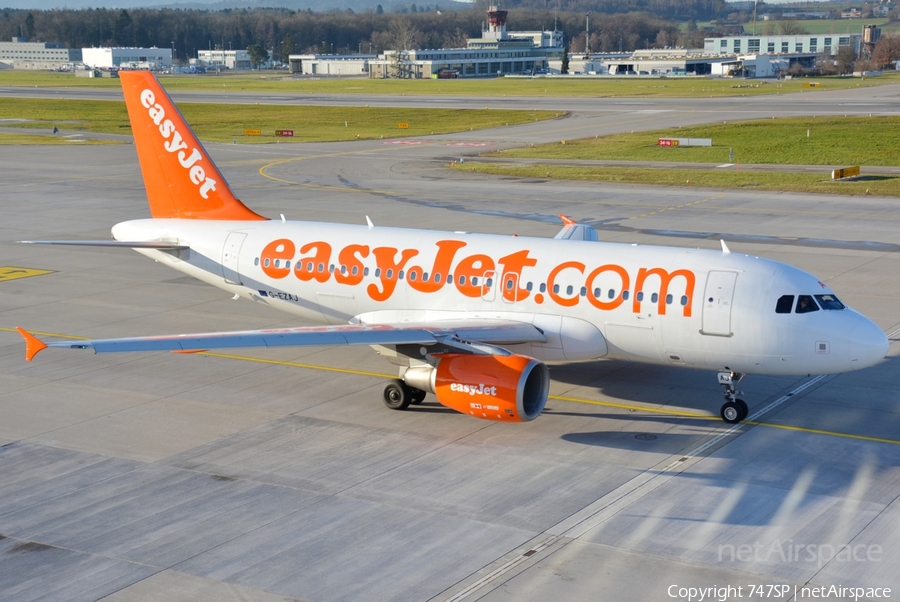 easyJet Airbus A319-111 (G-EZAJ) | Photo 236696