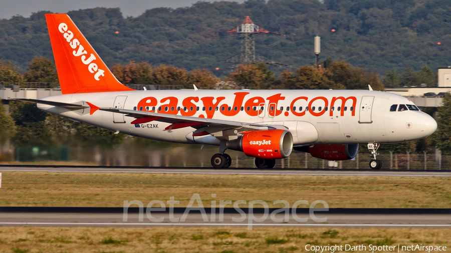 easyJet Airbus A319-111 (G-EZAK) | Photo 324405