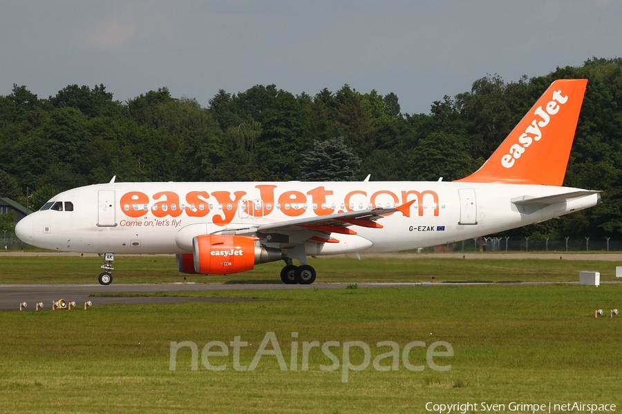 easyJet Airbus A319-111 (G-EZAK) | Photo 21979