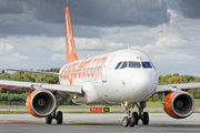 easyJet Airbus A319-111 (G-EZAL) at  Hamburg - Fuhlsbuettel (Helmut Schmidt), Germany