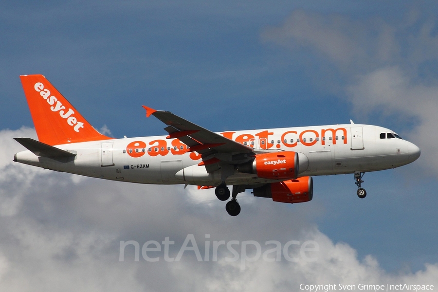 easyJet Airbus A319-111 (G-EZAM) | Photo 119405