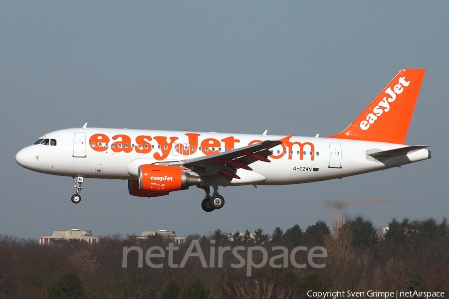 easyJet Airbus A319-111 (G-EZAN) | Photo 42536