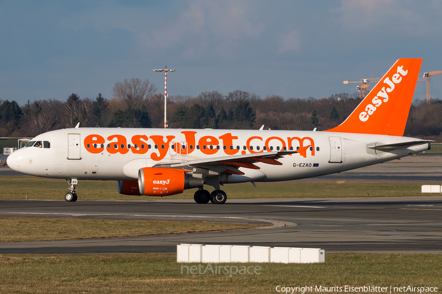 easyJet Airbus A319-111 (G-EZAO) | Photo 100808