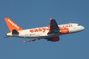 easyJet Airbus A319-111 (G-EZAO) at  Hamburg - Fuhlsbuettel (Helmut Schmidt), Germany