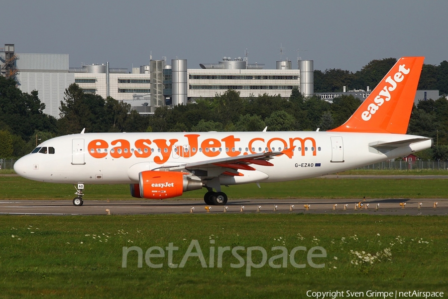 easyJet Airbus A319-111 (G-EZAO) | Photo 52721