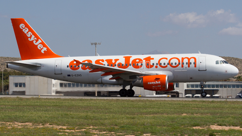 easyJet Airbus A319-111 (G-EZAS) at  Alicante - El Altet, Spain