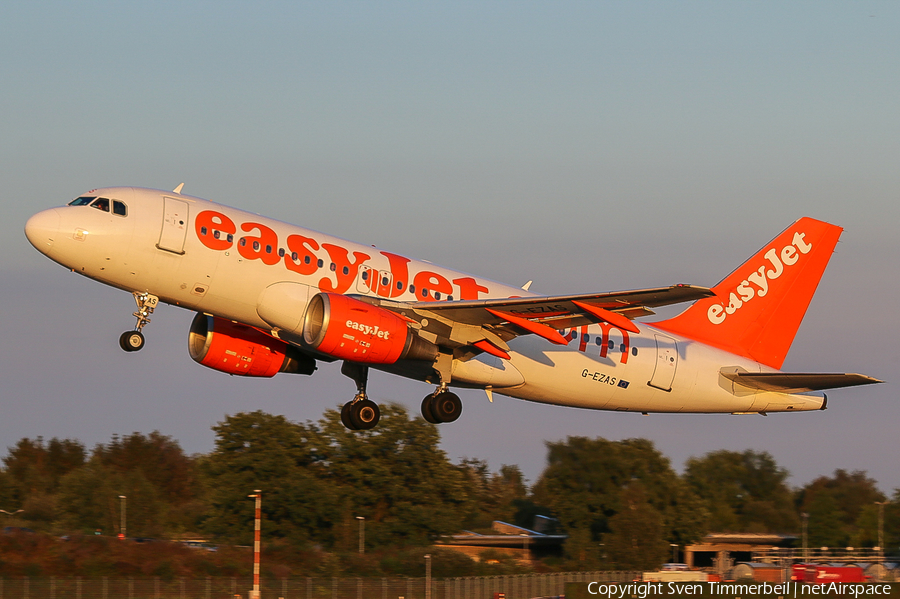 easyJet Airbus A319-111 (G-EZAS) | Photo 124651