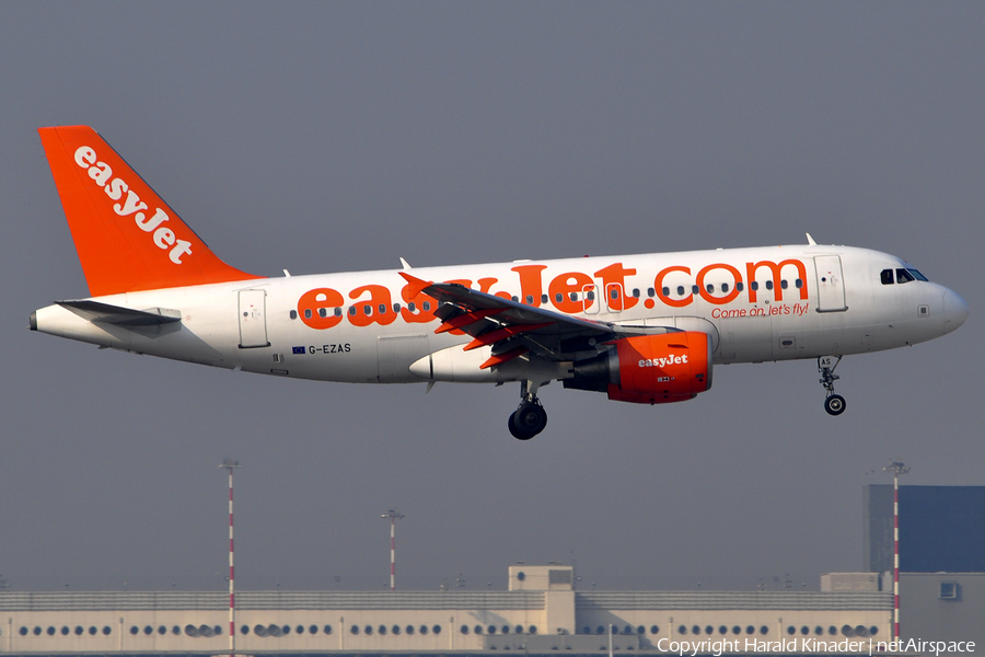 easyJet Airbus A319-111 (G-EZAS) | Photo 308916