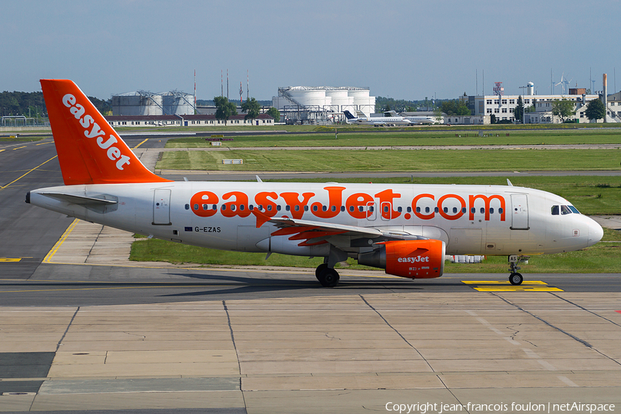 easyJet Airbus A319-111 (G-EZAS) | Photo 135629