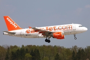 easyJet Airbus A319-111 (G-EZAT) at  Hamburg - Fuhlsbuettel (Helmut Schmidt), Germany