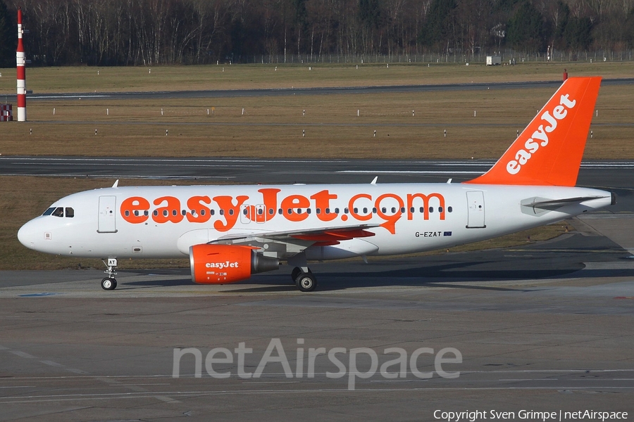 easyJet Airbus A319-111 (G-EZAT) | Photo 39519