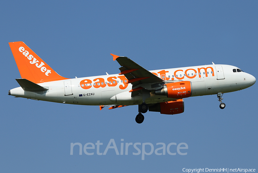 easyJet Airbus A319-111 (G-EZAU) | Photo 361135