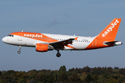 easyJet Airbus A319-111 (G-EZAU) at  Hamburg - Fuhlsbuettel (Helmut Schmidt), Germany