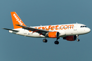 easyJet Airbus A319-111 (G-EZAV) at  Milan - Malpensa, Italy