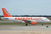 easyJet Airbus A319-111 (G-EZAW) at  Barcelona - El Prat, Spain