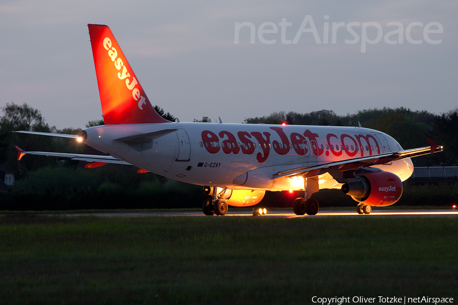 easyJet Airbus A319-111 (G-EZAY) | Photo 107565