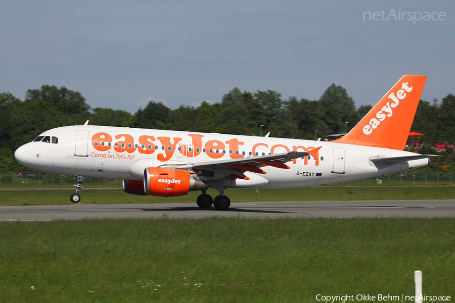 easyJet Airbus A319-111 (G-EZAY) | Photo 42269
