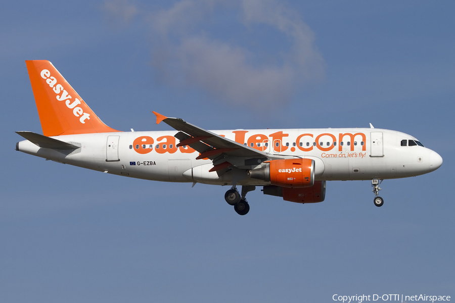 easyJet Airbus A319-111 (G-EZBA) | Photo 404389