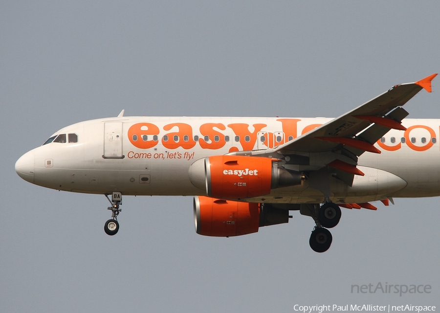 easyJet Airbus A319-111 (G-EZBA) | Photo 30166