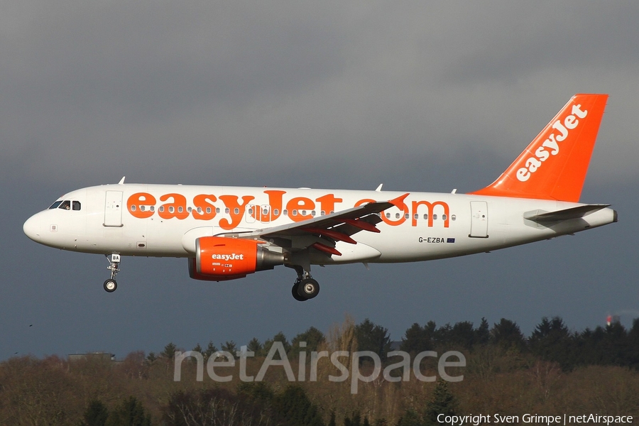 easyJet Airbus A319-111 (G-EZBA) | Photo 100467