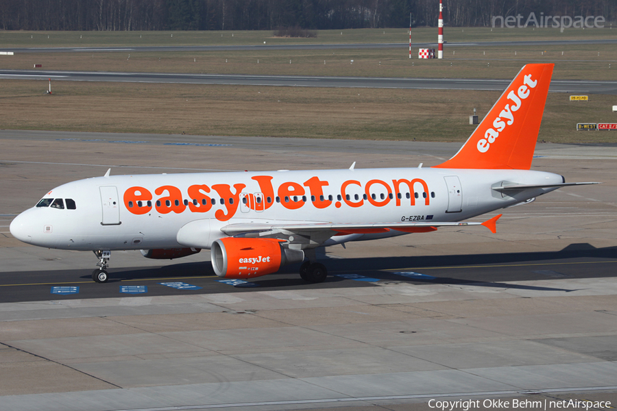 easyJet Airbus A319-111 (G-EZBA) | Photo 42670