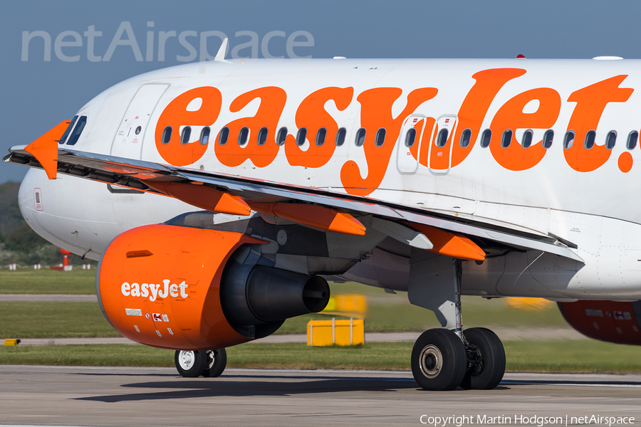 easyJet Airbus A319-111 (G-EZBA) | Photo 161663