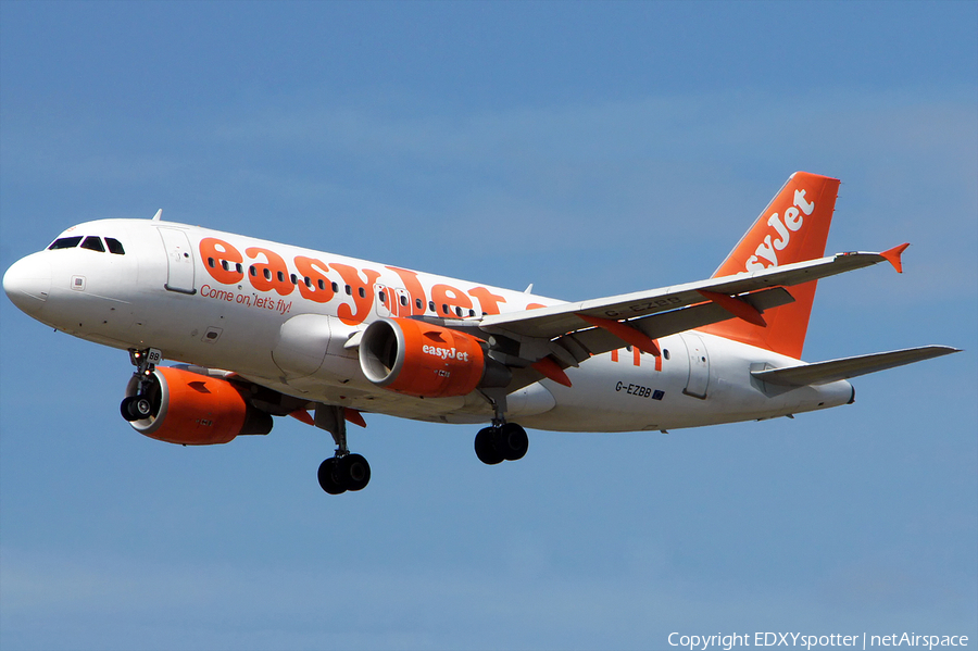easyJet Airbus A319-111 (G-EZBB) | Photo 279973