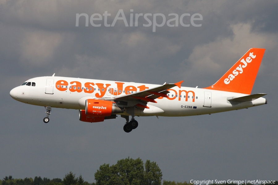 easyJet Airbus A319-111 (G-EZBB) | Photo 54042