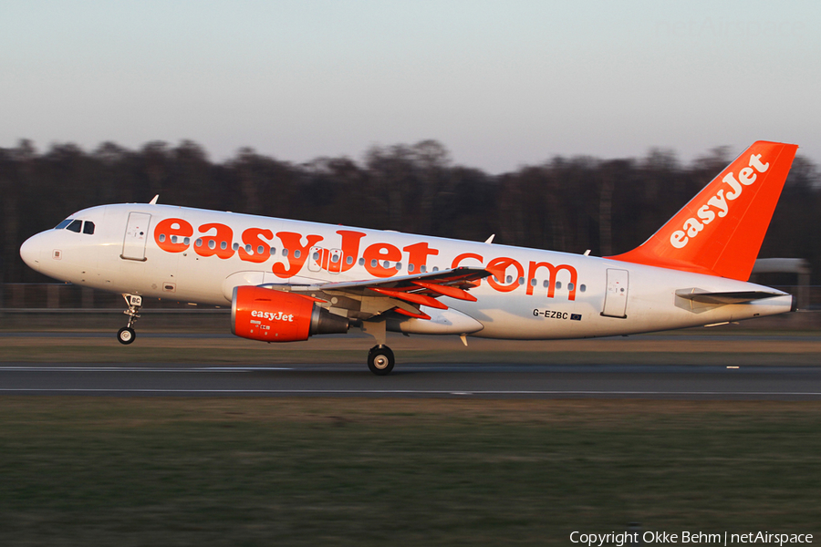 easyJet Airbus A319-111 (G-EZBC) | Photo 42931
