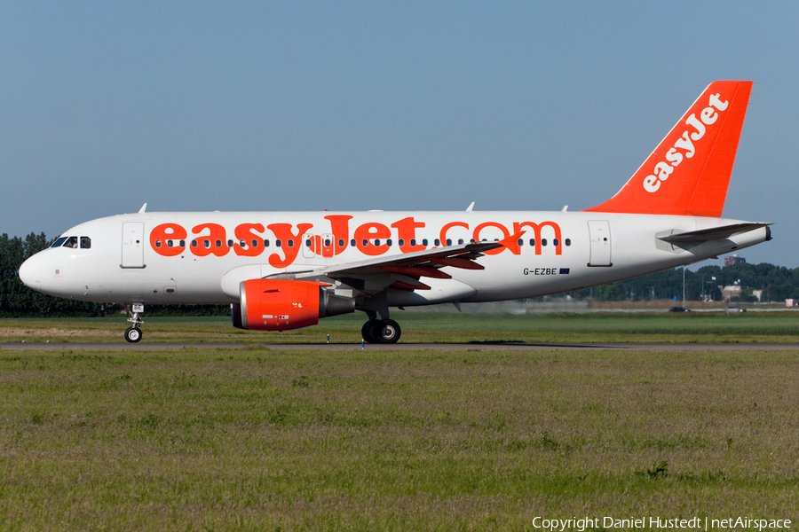 easyJet Airbus A319-111 (G-EZBE) | Photo 491829