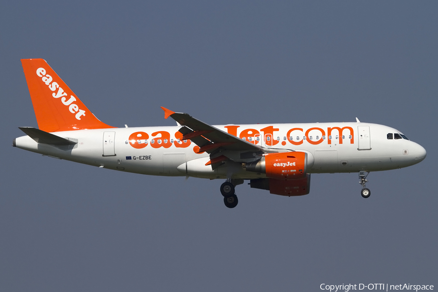 easyJet Airbus A319-111 (G-EZBE) | Photo 436027