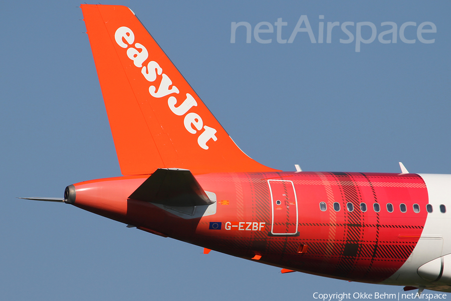 easyJet Airbus A319-111 (G-EZBF) | Photo 107876