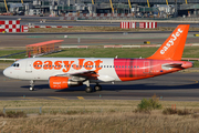 easyJet Airbus A319-111 (G-EZBF) at  Madrid - Barajas, Spain