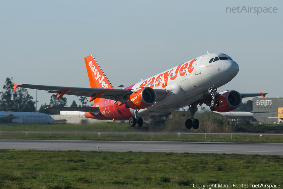 easyJet Airbus A319-111 (G-EZBF) | Photo 241998
