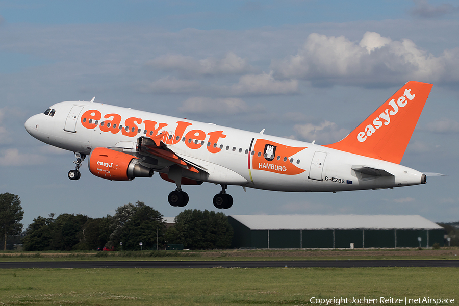 easyJet Airbus A319-111 (G-EZBG) | Photo 179917