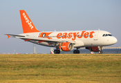 easyJet Airbus A319-111 (G-EZBG) at  Paris - Charles de Gaulle (Roissy), France