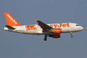 easyJet Airbus A319-111 (G-EZBG) at  Hamburg - Fuhlsbuettel (Helmut Schmidt), Germany