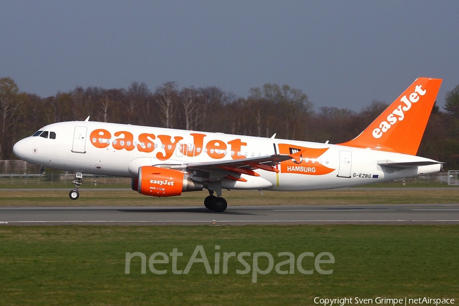 easyJet Airbus A319-111 (G-EZBG) | Photo 44356