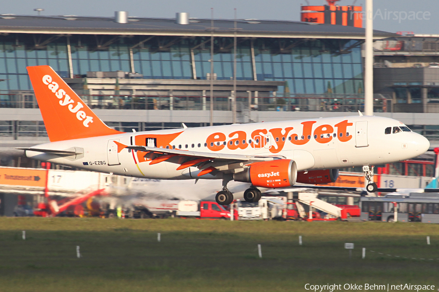 easyJet Airbus A319-111 (G-EZBG) | Photo 47868