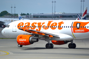 easyJet Airbus A319-111 (G-EZBG) at  Hamburg - Fuhlsbuettel (Helmut Schmidt), Germany