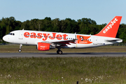 easyJet Airbus A319-111 (G-EZBG) at  Hamburg - Fuhlsbuettel (Helmut Schmidt), Germany