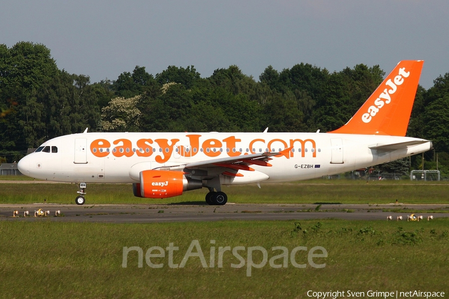easyJet Airbus A319-111 (G-EZBH) | Photo 110949