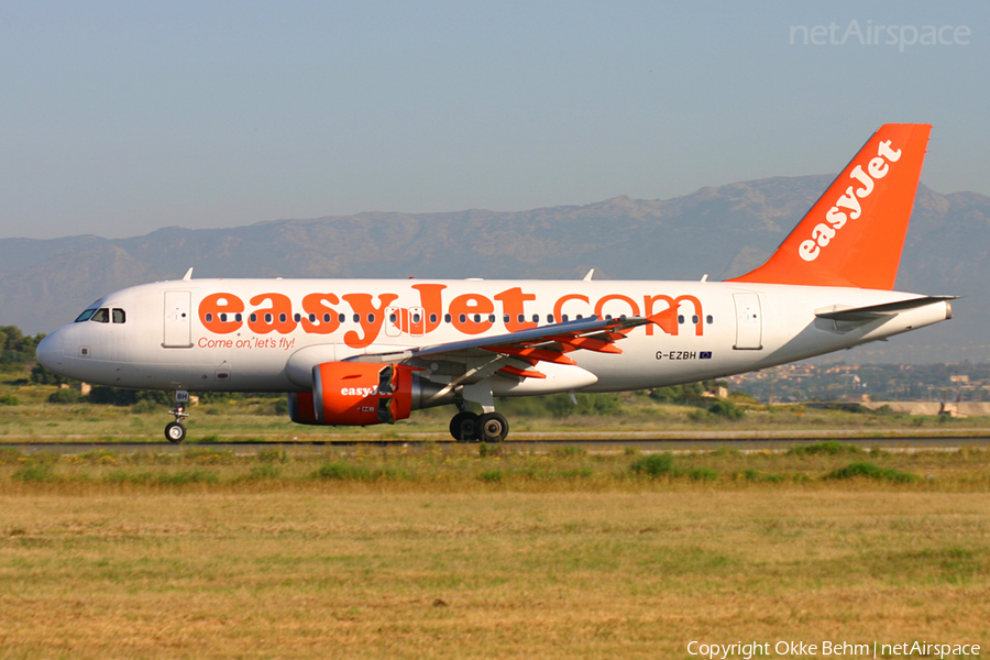 easyJet Airbus A319-111 (G-EZBH) | Photo 39093