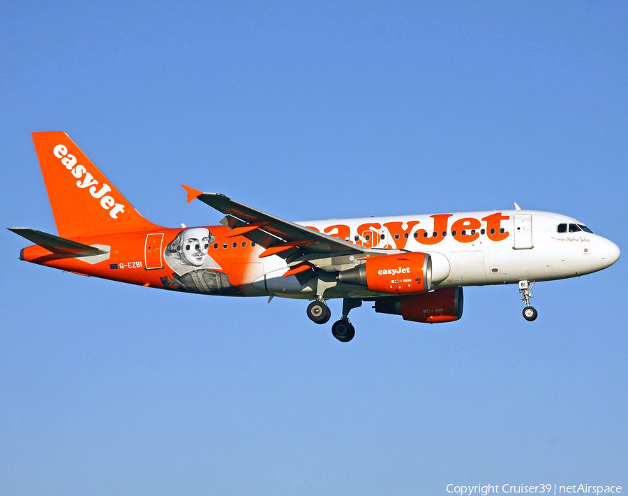 easyJet Airbus A319-111 (G-EZBI) | Photo 181229