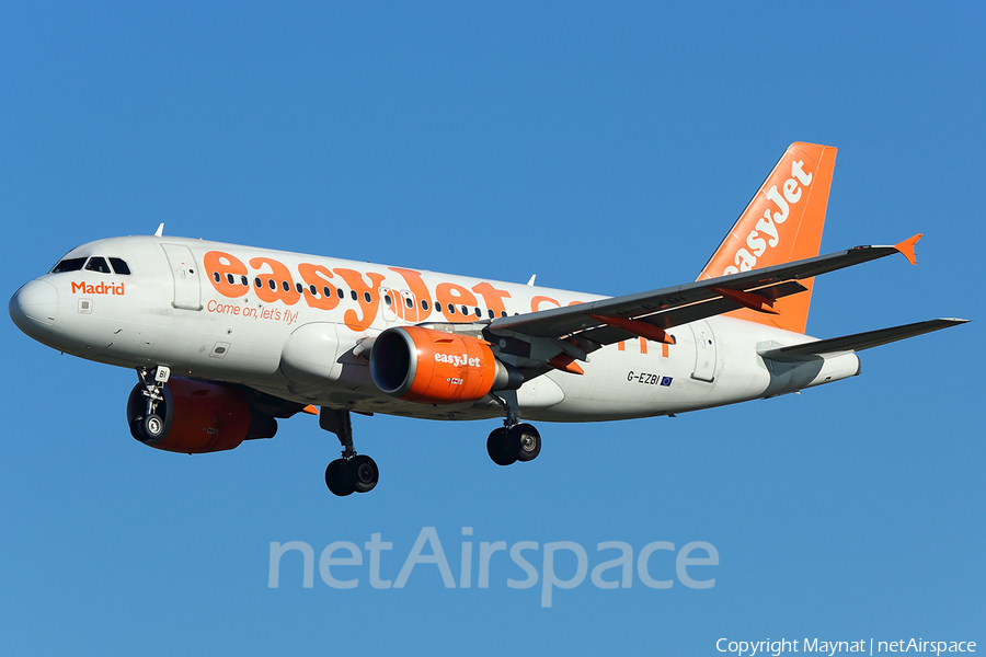 easyJet Airbus A319-111 (G-EZBI) | Photo 402137